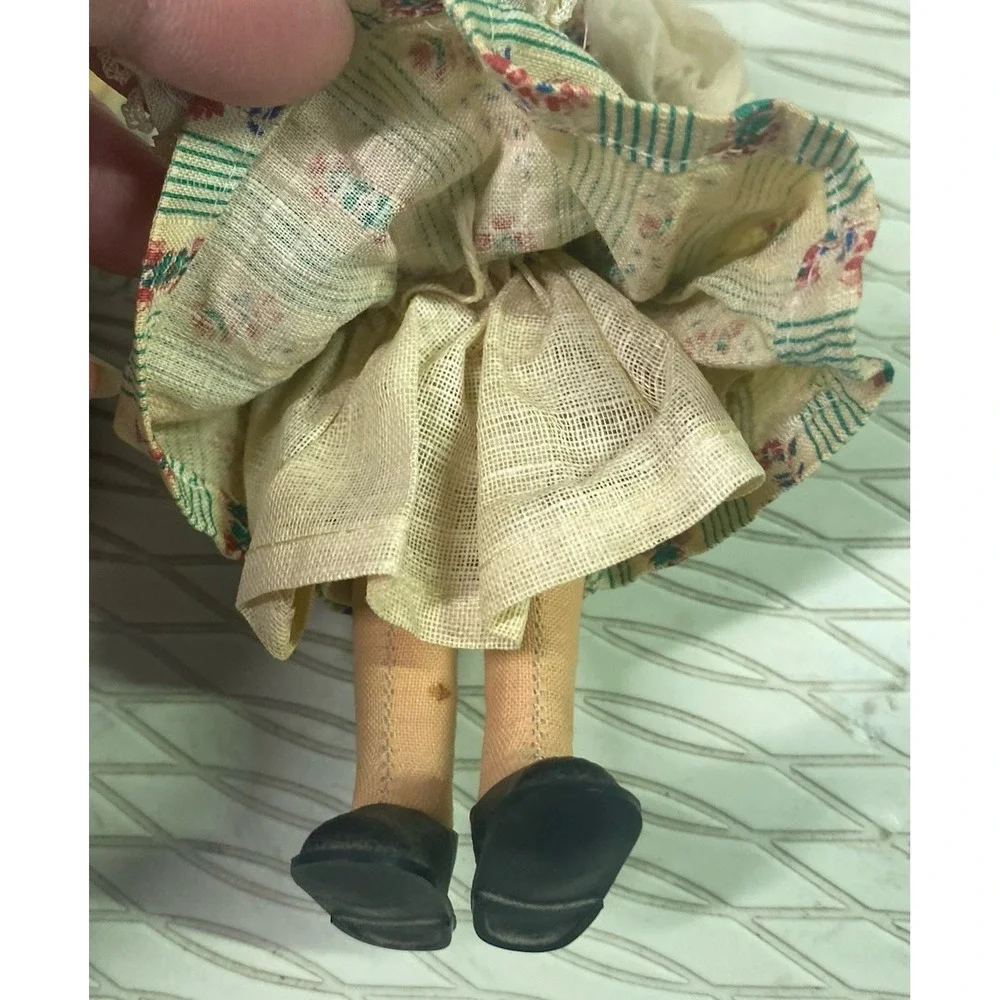 Vintage 2-German Stuffed Collector Bisque Dolls In Italian Folk Costume –6